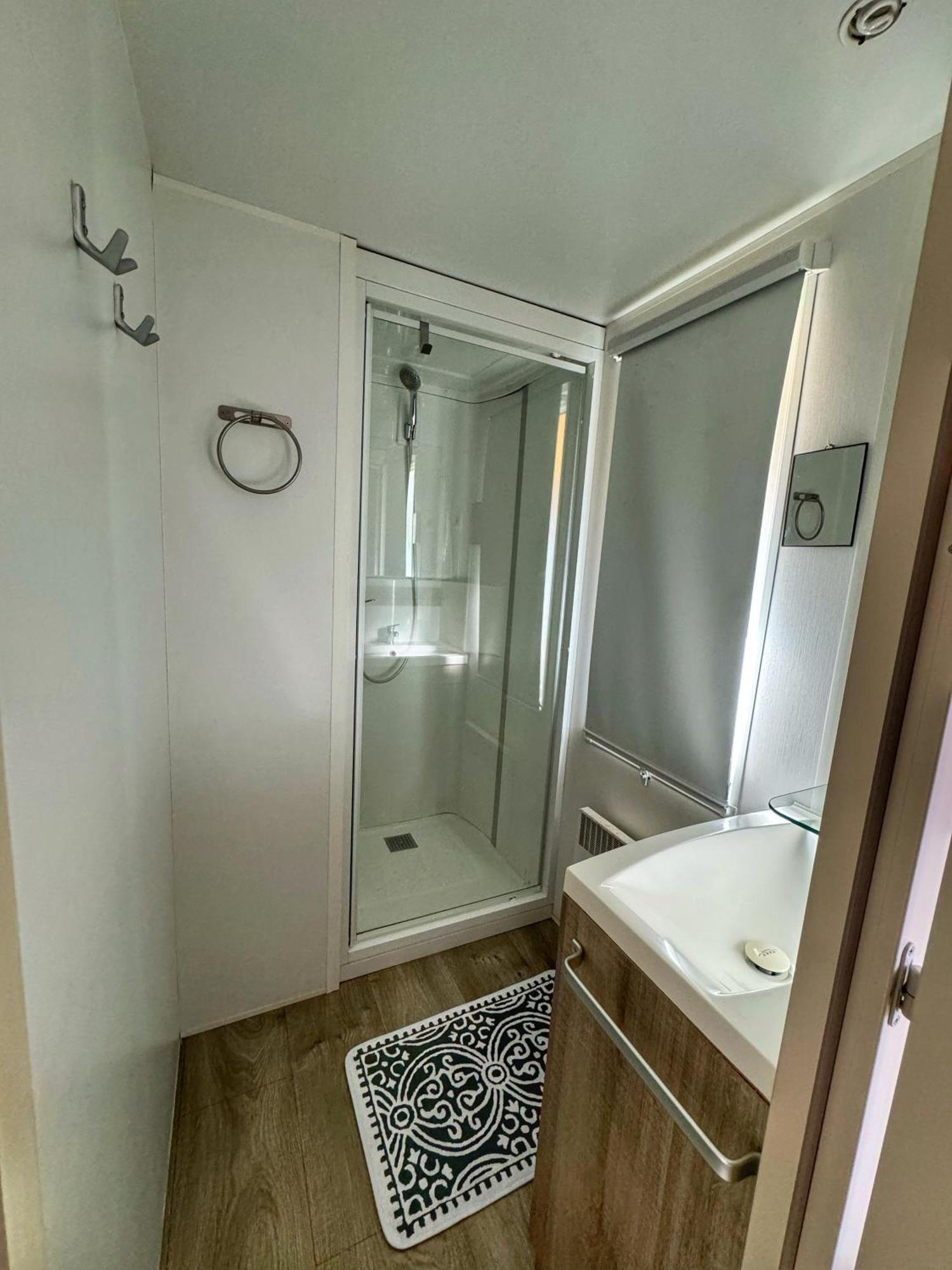 Grand Mobile-home 6 Places Climatise Campsite